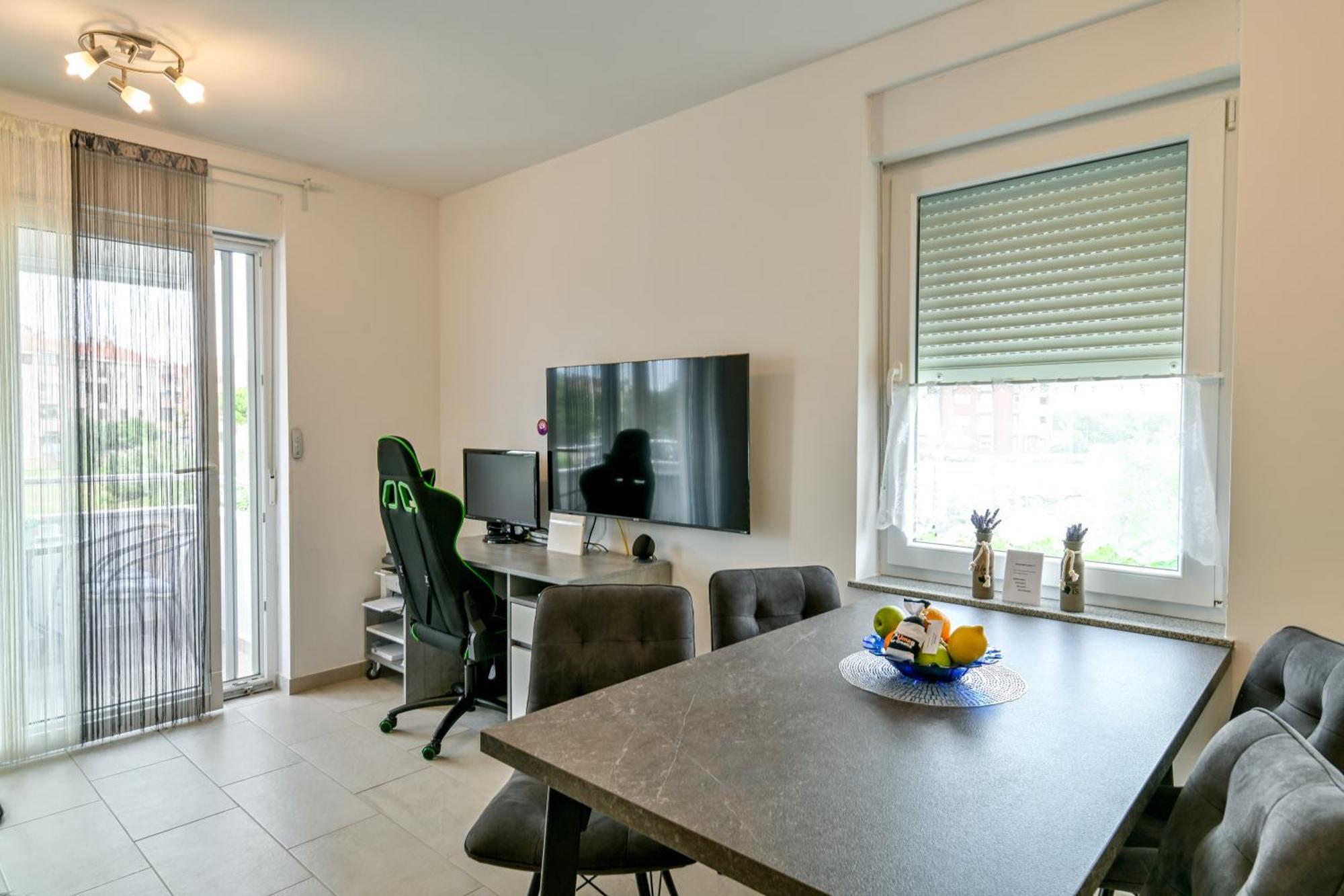 Apartment Uma Umag Buitenkant foto