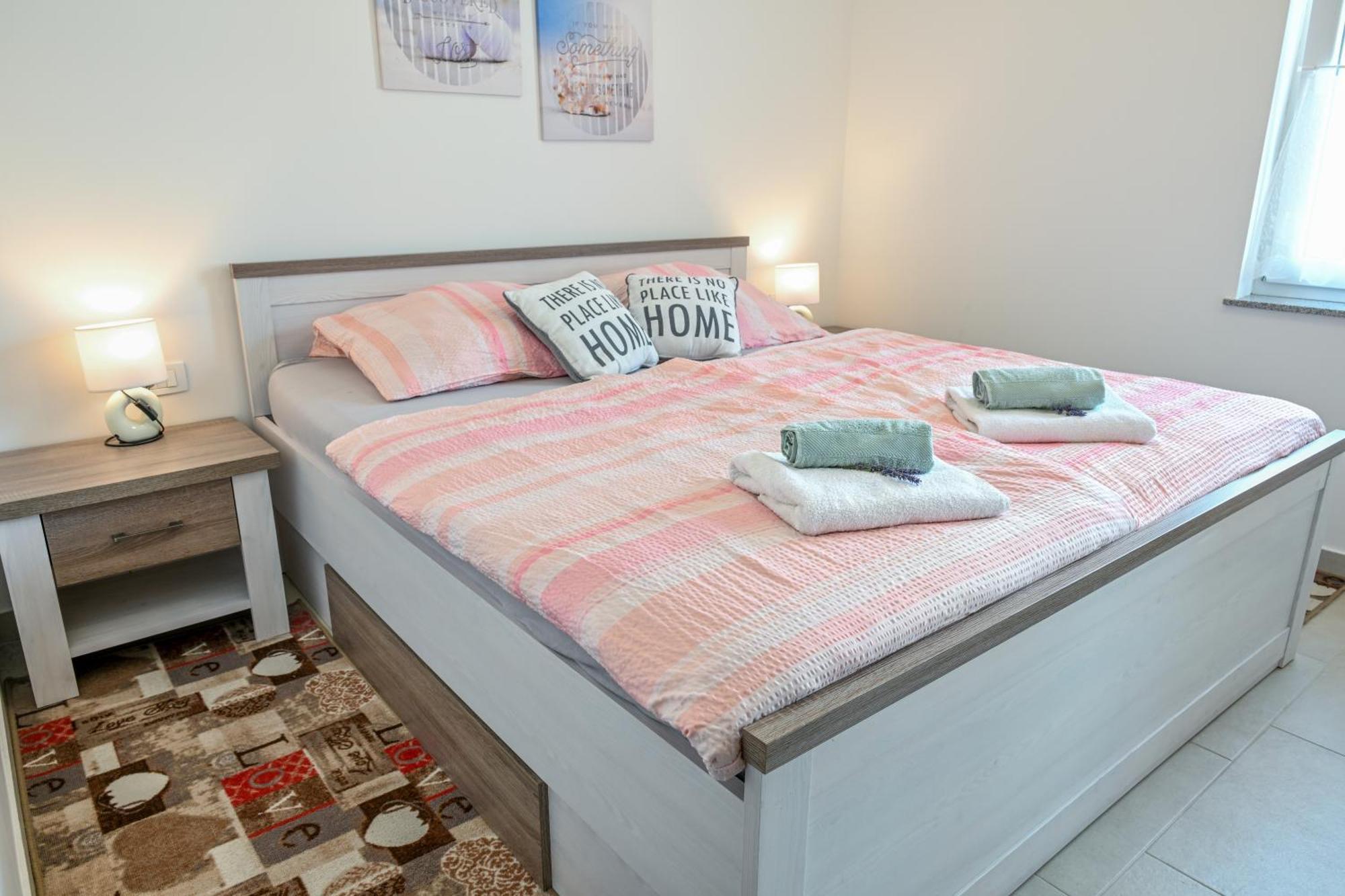 Apartment Uma Umag Buitenkant foto